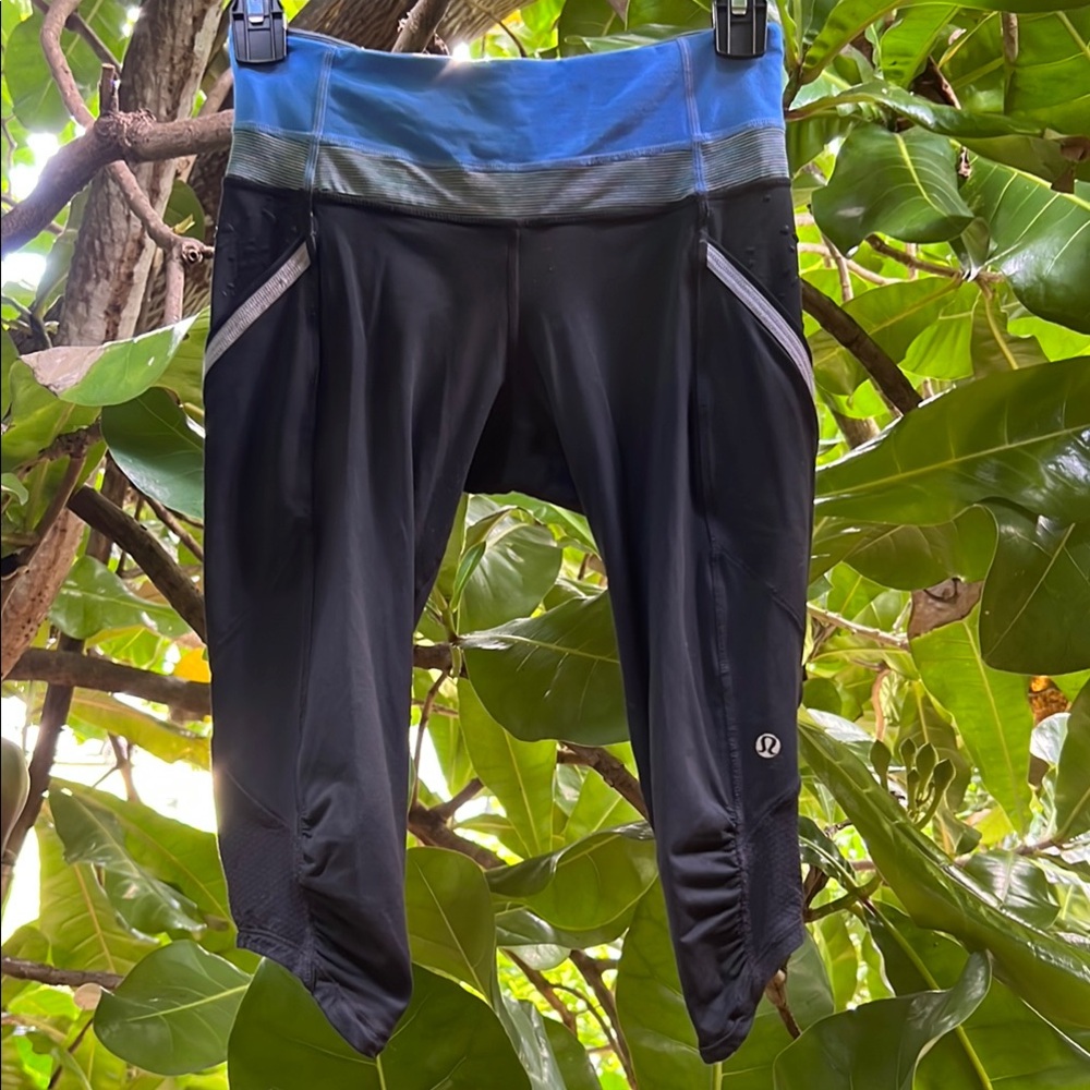 Lululemon Blue and Black Crop Leggings